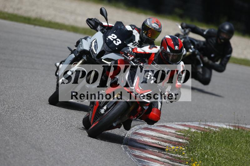 /Archiv-2024/29 12.06.2024 MOTO.CH Track Day ADR/Gruppe gelb/61